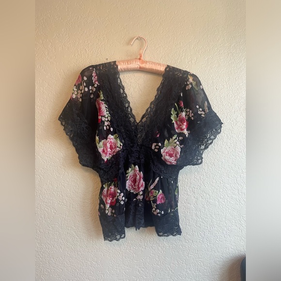 Twentyone Floral Blouse🌸 - Picture 6 of 6